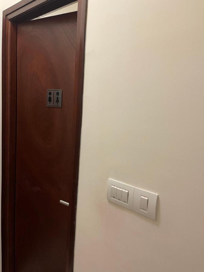 Atrium - Iconic Apartment スリ・ジャヤワルダナプラ・コッテ エクステリア 写真